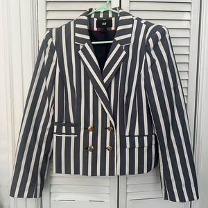 H&M blue & white double breasted cropped blazer